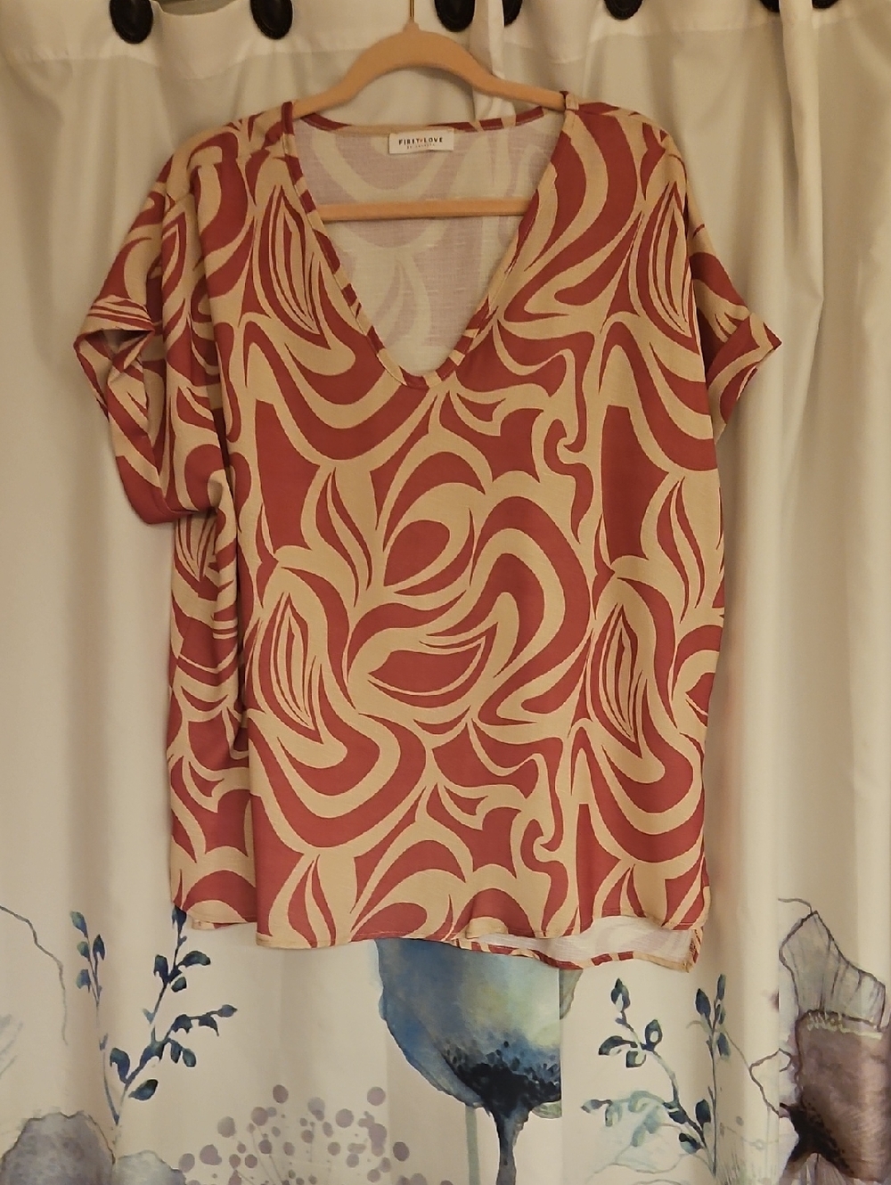 First Love Hot Pink and Cream Abstract V-Neck Blouse New Oversized